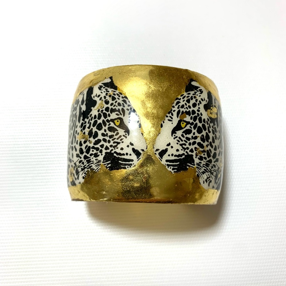 EVOCATEUR gold plated wide cuff bracelet with leopard design heads - Picture 2 of 8